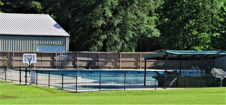 castlewoods pool may 6