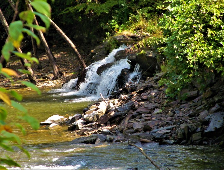 smokey mountatin waterfall 1