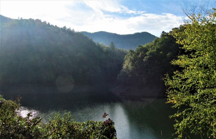 sun on river mountain 1